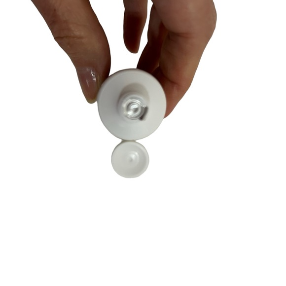 Korres Set Of 3 Travel Size Face Products - Picture 11 of 11